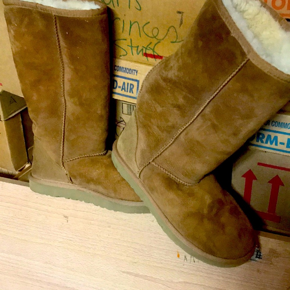 Uggs women’s calf boots sheepskin warm